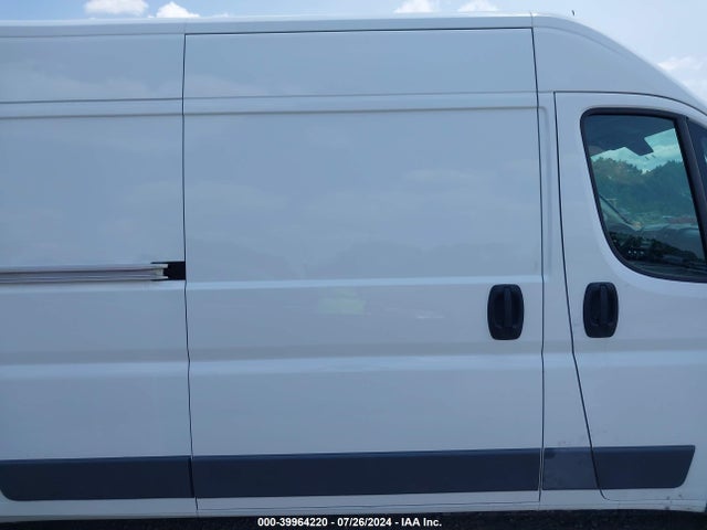 3C6URVJG0JE155258 RAM Promaster 3500 Cargo Van High Roof 159 Wb Ext