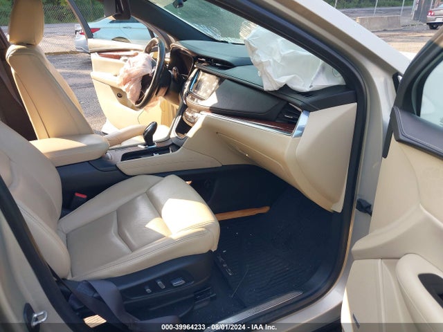 1GYKNCRS0HZ140793 Cadillac Xt5 Premium Luxury