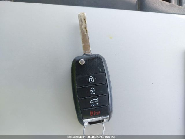 5XXGT4L31KG358504 KIA Optima Lx