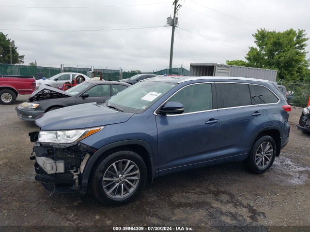 Toyota Highlander Xle 2018 5TDJZRFH8JS911624 Image 15