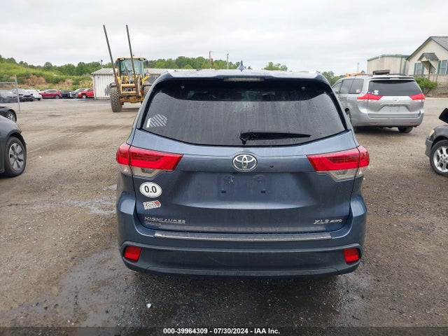 Toyota Highlander Xle 2018 5TDJZRFH8JS911624 Image 17