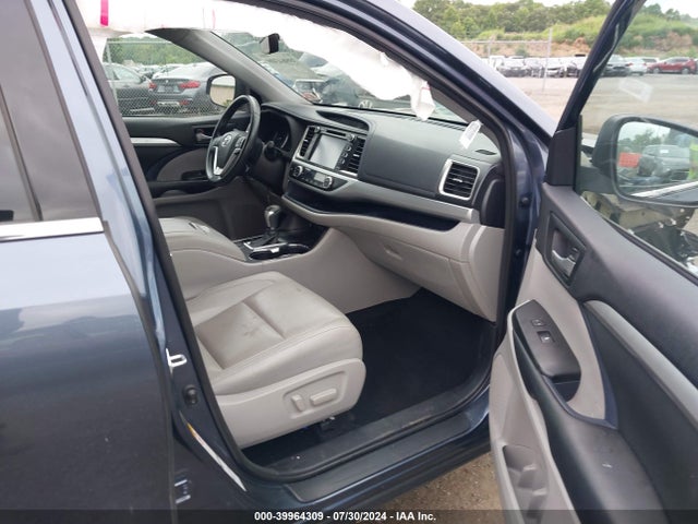 Toyota Highlander Xle 2018 5TDJZRFH8JS911624 Image 5