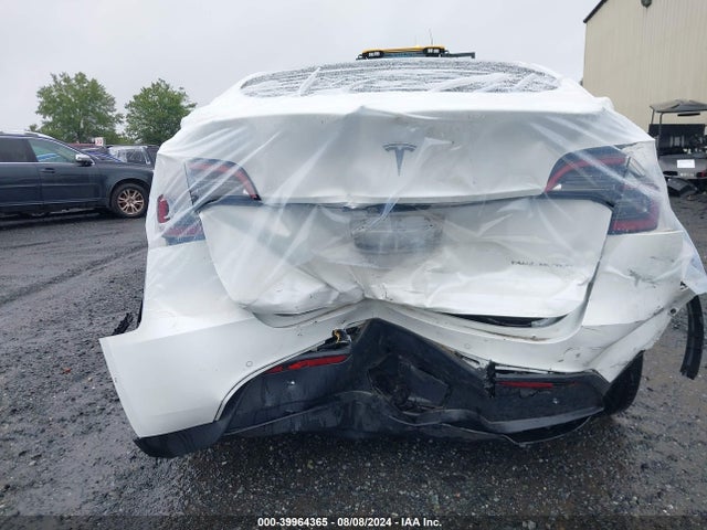 2022 TESLA MODEL Y 7SAYGAEE0NF382566 Photo 5
