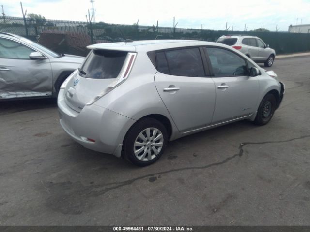 1N4AZ0CP9FC319896 Nissan LEAF S