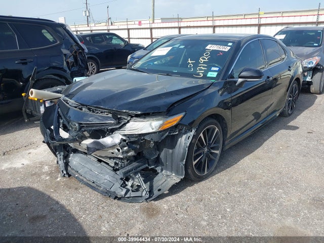 Toyota CAMRY XSE 2019 4T1B61HK2KU743902 Image 2