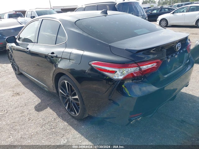 Toyota CAMRY XSE 2019 4T1B61HK2KU743902 Image 3