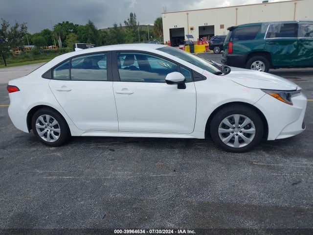 Toyota COROLLA LE 2022 5YFEPMAEXNP358366 Image 13
