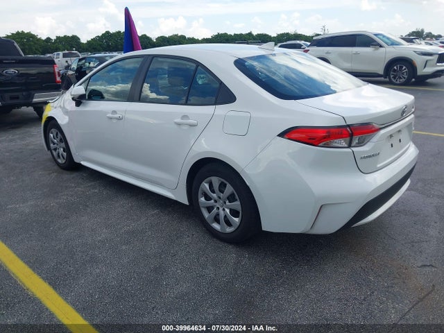 Toyota COROLLA LE 2022 5YFEPMAEXNP358366 Image 3