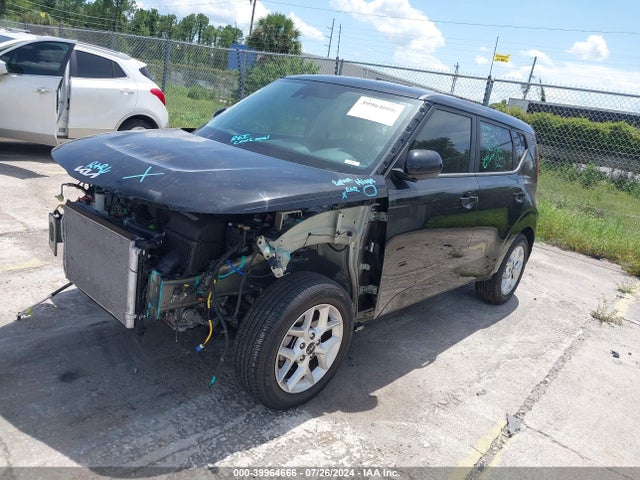 KIA SOUL LX 2022 KNDJ23AU8N7184152 Image 2