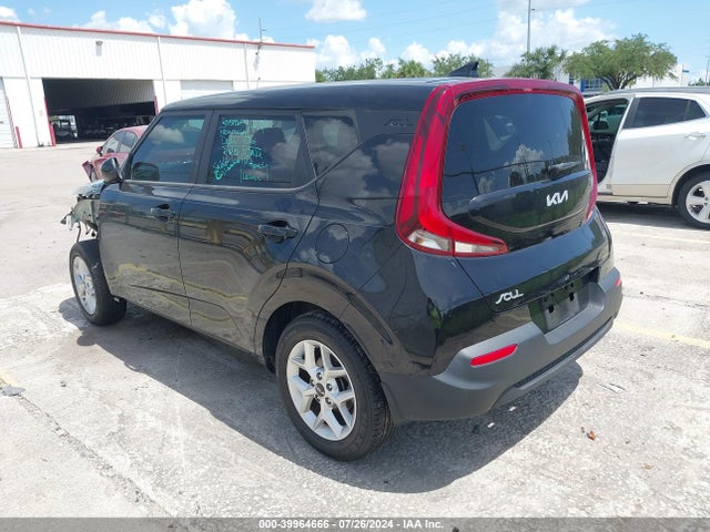 KIA SOUL LX 2022 KNDJ23AU8N7184152 Image 3