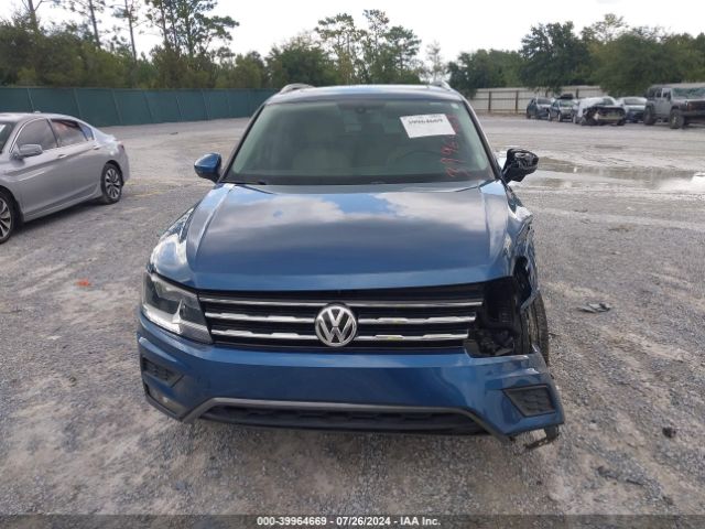 3VV3B7AX4JM031974 Volkswagen Tiguan 2.0t Se/2.0t Sel