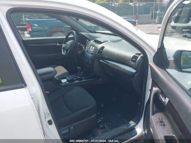 5XYKTDA68EG458820 KIA SORENTO LX