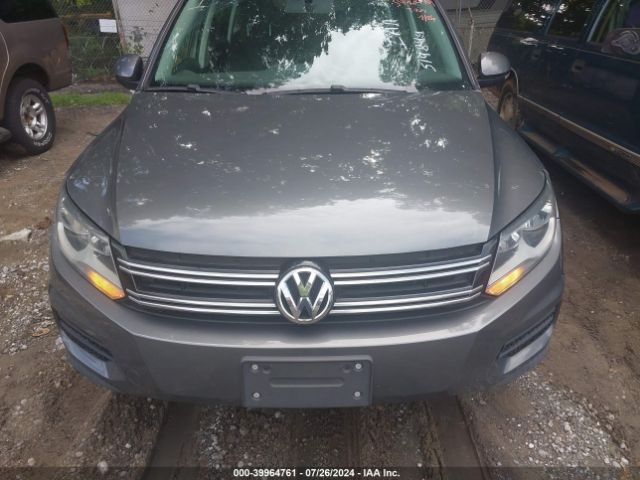 WVGAV7AX7FW514844 Volkswagen TIGUAN S