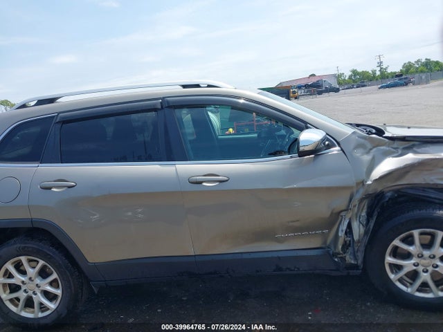 1C4PJMCBXHW537399 Jeep Cherokee Latitude 4x4