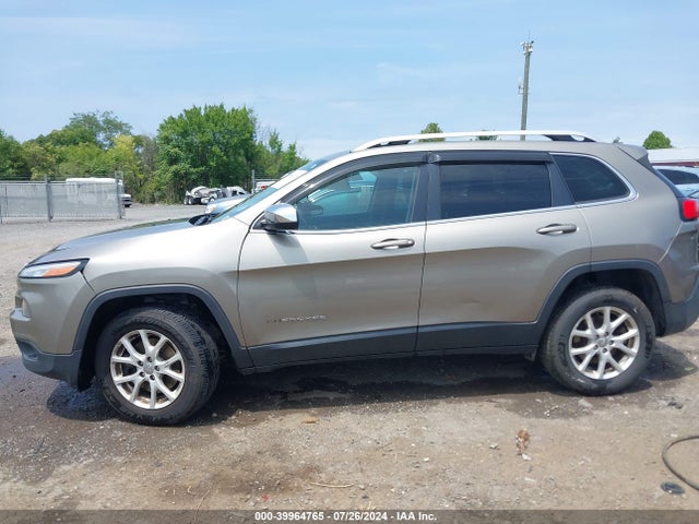 1C4PJMCBXHW537399 Jeep Cherokee Latitude 4x4