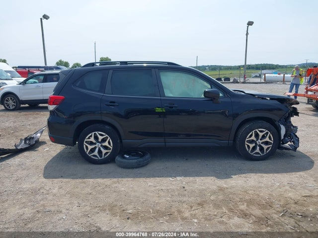 Subaru Forester Premium 2019 JF2SKAEC3KH493108 Image 14