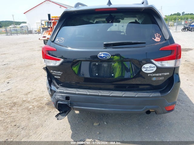 Subaru Forester Premium 2019 JF2SKAEC3KH493108 Image 17