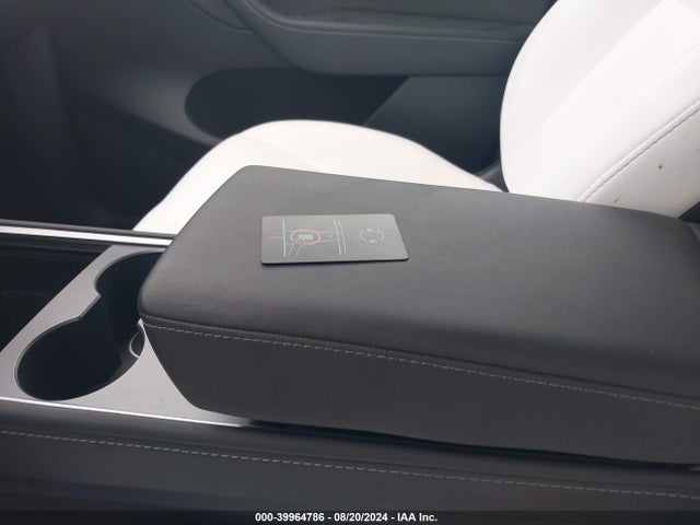 2022 TESLA MODEL Y 7SAYGAEE6NF574803 Photo 10