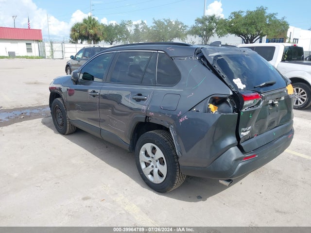 Toyota RAV4 LE 2019 JTMH1RFV3KD501435 Image 3
