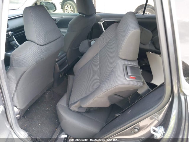 Toyota RAV4 LE 2019 JTMH1RFV3KD501435 Image 8