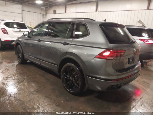 3VV8B7AXXPM038667 Volkswagen Tiguan 2.0t Se R-line Black