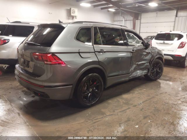 3VV8B7AXXPM038667 Volkswagen Tiguan 2.0t Se R-line Black