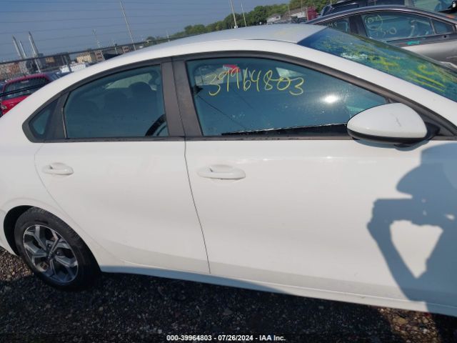 3KPF24AD8KE115095 KIA Forte Lxs
