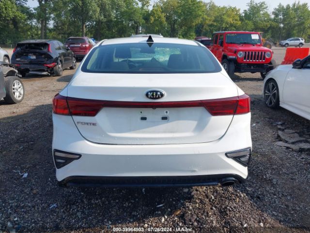 3KPF24AD8KE115095 KIA Forte Lxs