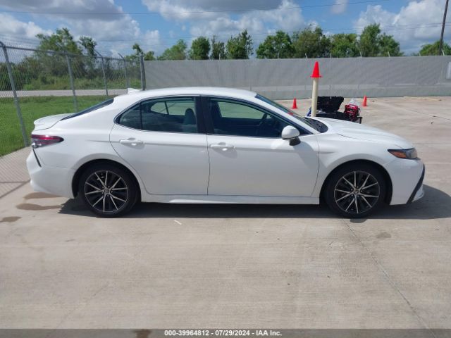 4T1G11AK6NU069899 Toyota CAMRY SE
