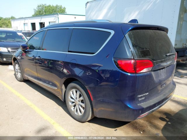 2019 CHRYSLER PACIFICA 2C4RC1BG8KR706026 Photo 2