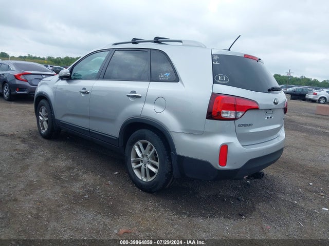 KIA SORENTO LX 2014 5XYKT3A69EG519828 Image 3