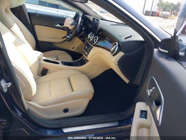 WDDSJ4EBXHN465400 Mercedes-Benz CLA 250