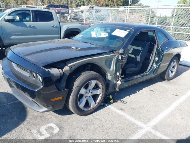 2C3CDYAGXEH302415 Dodge Challenger Sxt