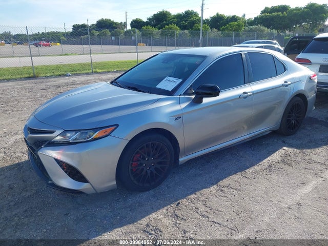 Toyota CAMRY SE 2020 4T1G11AK9LU977387 Image 2