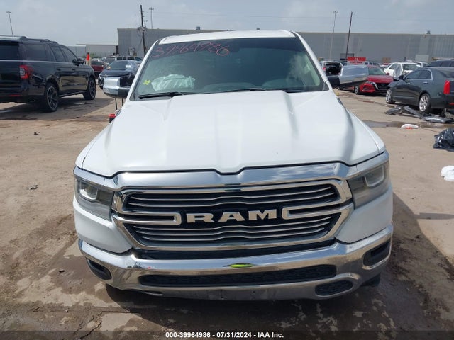 1C6SRFJT6NN352446 RAM 1500 Laramie  4x4 5'7 Box