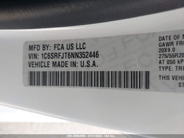 1C6SRFJT6NN352446 RAM 1500 Laramie  4x4 5'7 Box