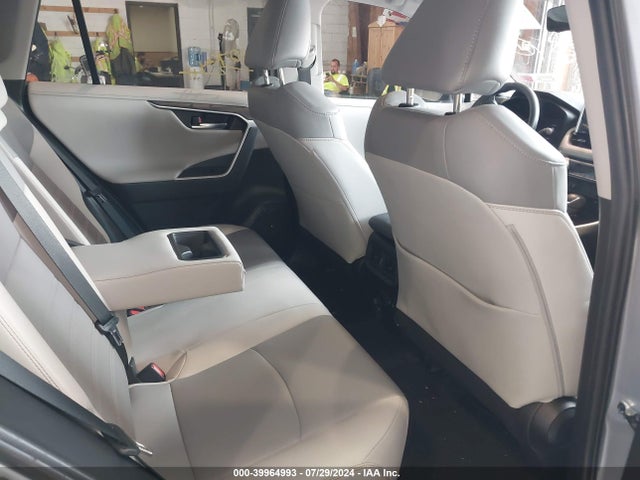 Toyota Rav4 Limited 2019 2T3N1RFV0KW011623 Image 8