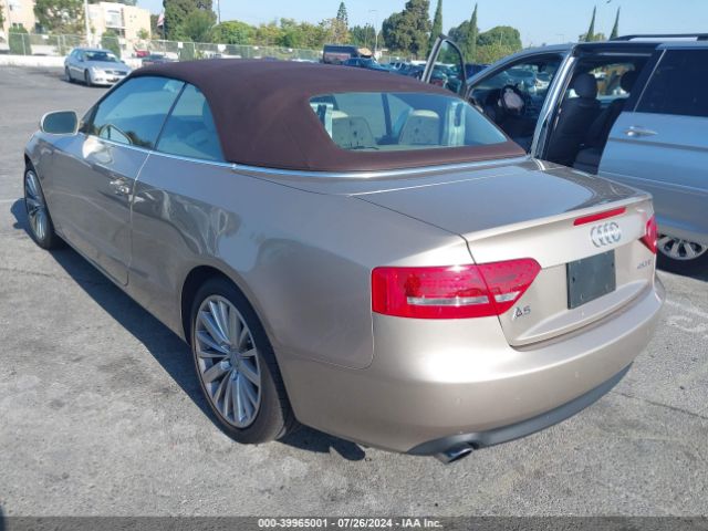 2010 AUDI A5 WAUTFAFH8AN015863 Photo 2