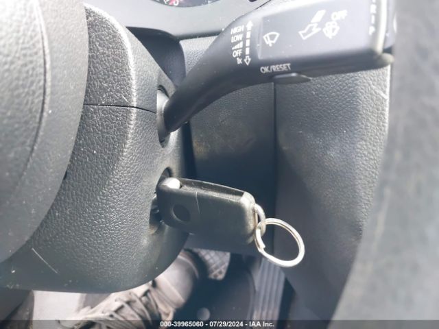 3VW2K7AJ3EM310292 Volkswagen Jetta 2.0l S