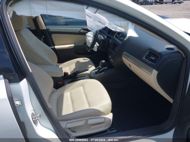 3VWDB7AJ1HM287401 Volkswagen Jetta 1.4t Se