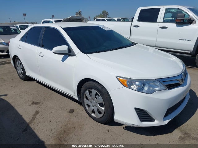 Toyota Camry Hybrid Le/se Limited Edition/xle 2014 4T1BD1FK2EU135147 головне зображення