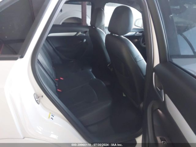 WA1BCCFS1HR017451 Audi Q3 2.0t Premium