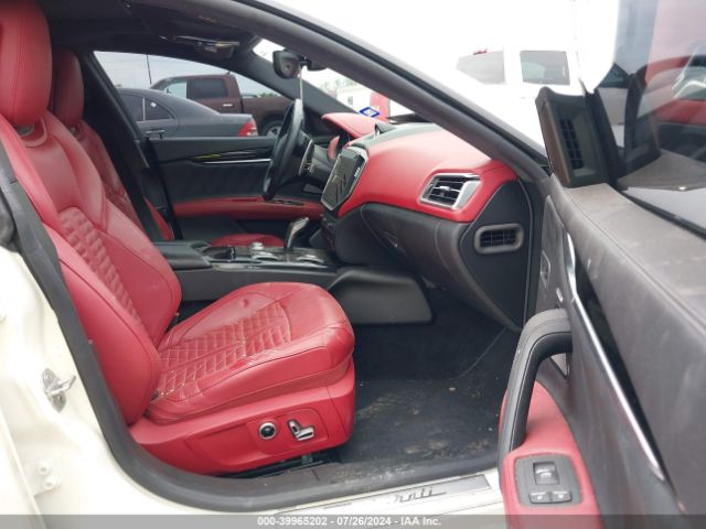 ZAM57YSS6M1371982 Maserati Ghibli S Gransport