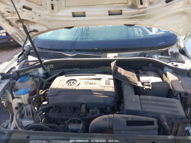1VWDT7A34HC069131 Volkswagen Passat 1.8t R-line