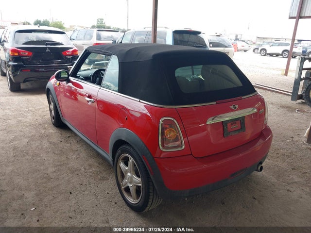 2009 MINI COOPER WMWMR33599TU95727 Photo 2