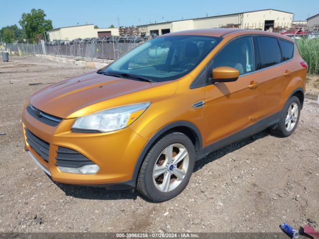1FMCU9GX1GUA64748 Ford ESCAPE SE