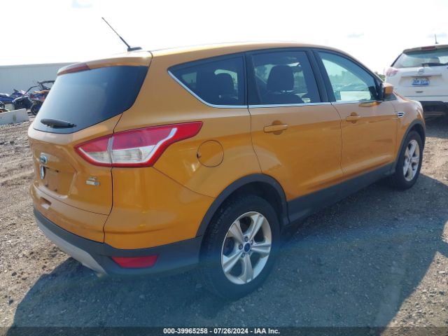 1FMCU9GX1GUA64748 Ford ESCAPE SE