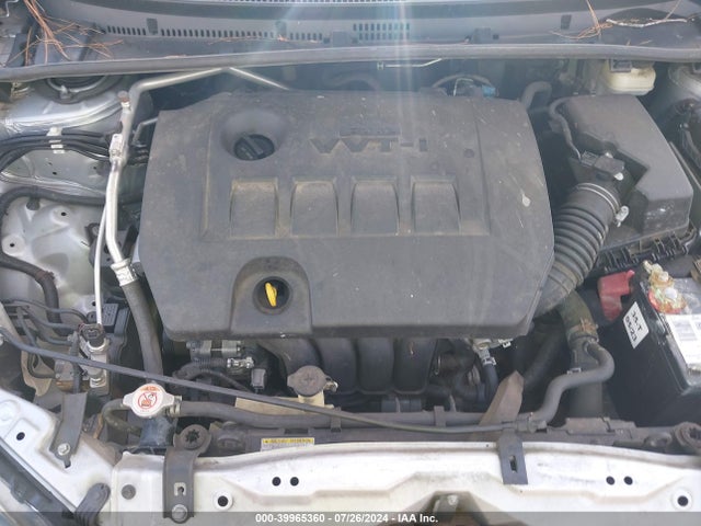 Toyota COROLLA SE 2018 5YFBURHE1JP840359 Image 10