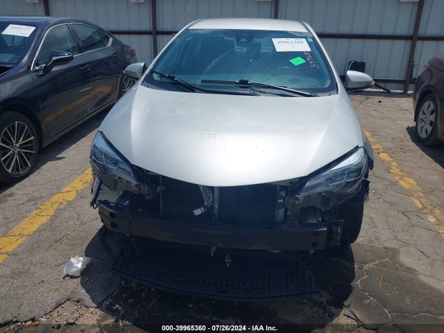 Toyota COROLLA SE 2018 5YFBURHE1JP840359 Image 12