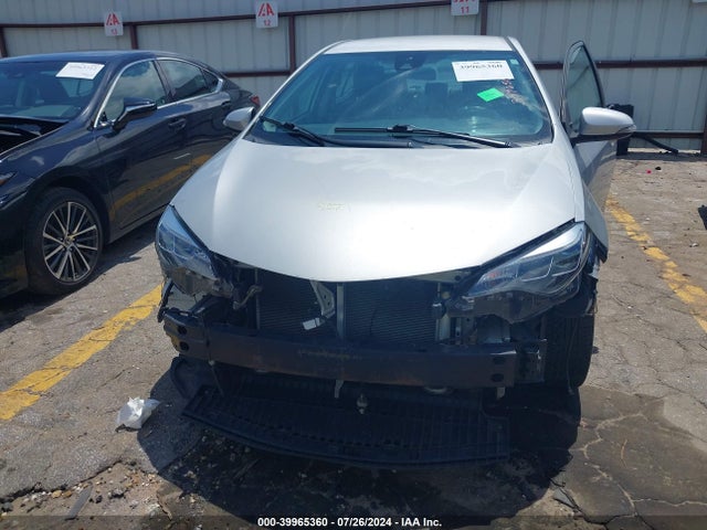 Toyota COROLLA SE 2018 5YFBURHE1JP840359 Image 6